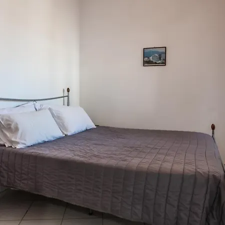 Heliovasilema * Pollonia