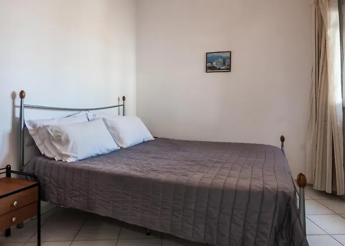 Heliovasilema * Pollonia