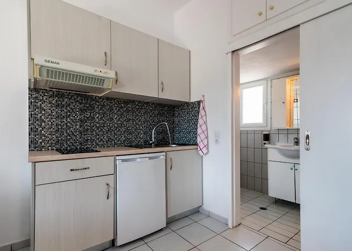 Heliovasilema Pollonia